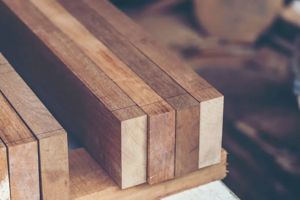 bois sur mesure à Halluin